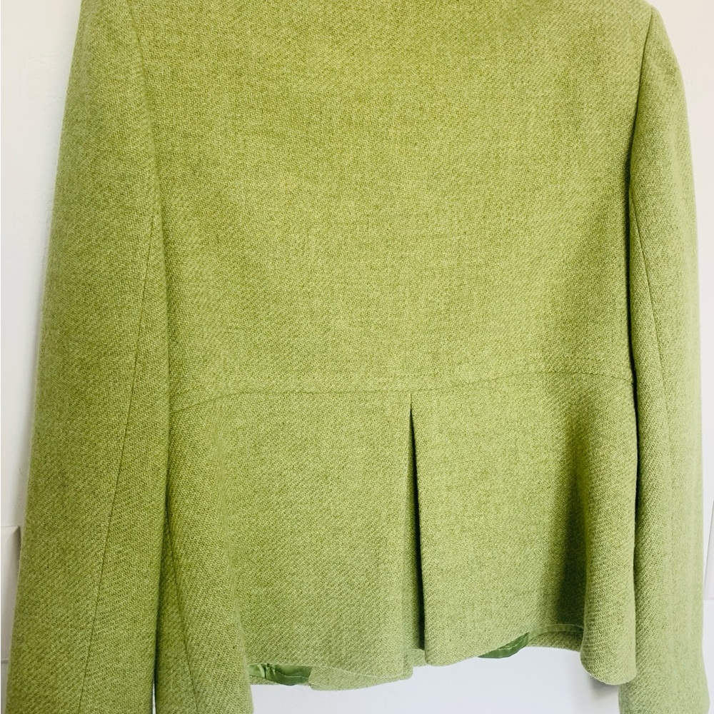 Banana Republic Lime Green Wool Woman’s Jacket/Blazer - Picture 4 of 8